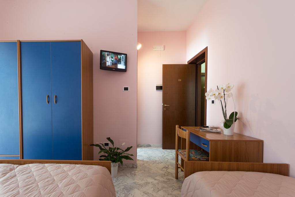 Roma Hotel Pineto Ngoại thất bức ảnh