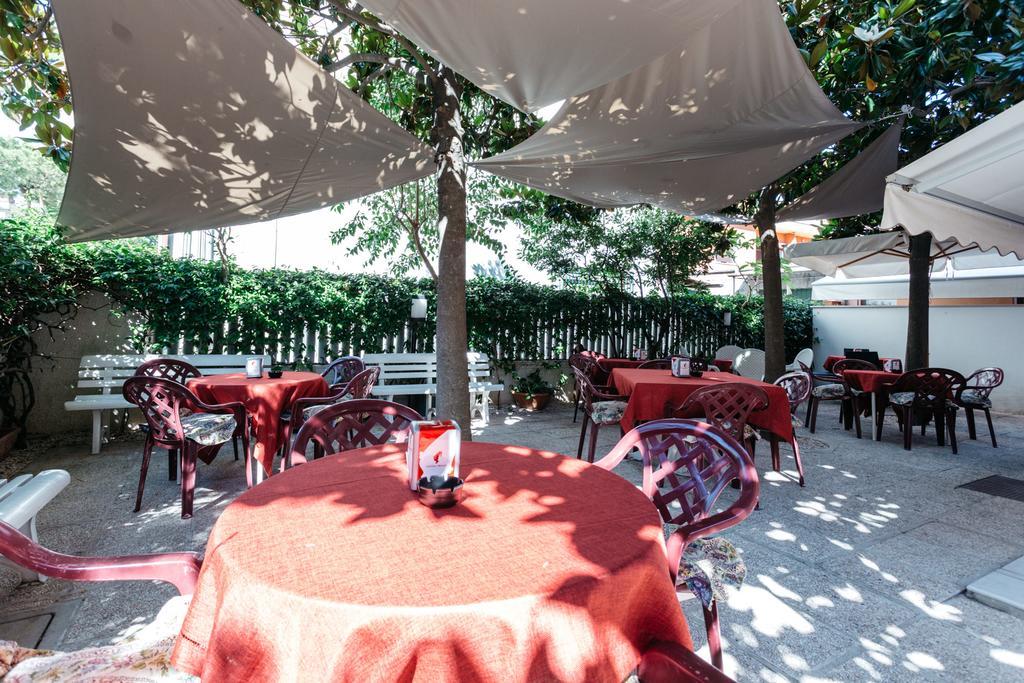 Roma Hotel Pineto Ngoại thất bức ảnh