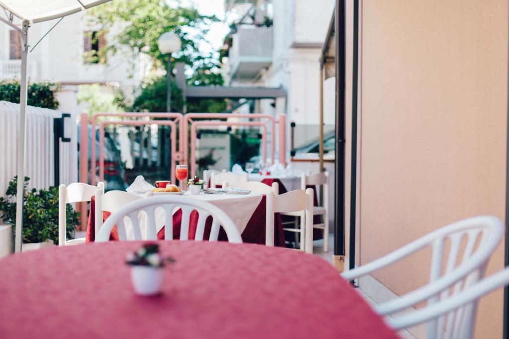 Roma Hotel Pineto Ngoại thất bức ảnh
