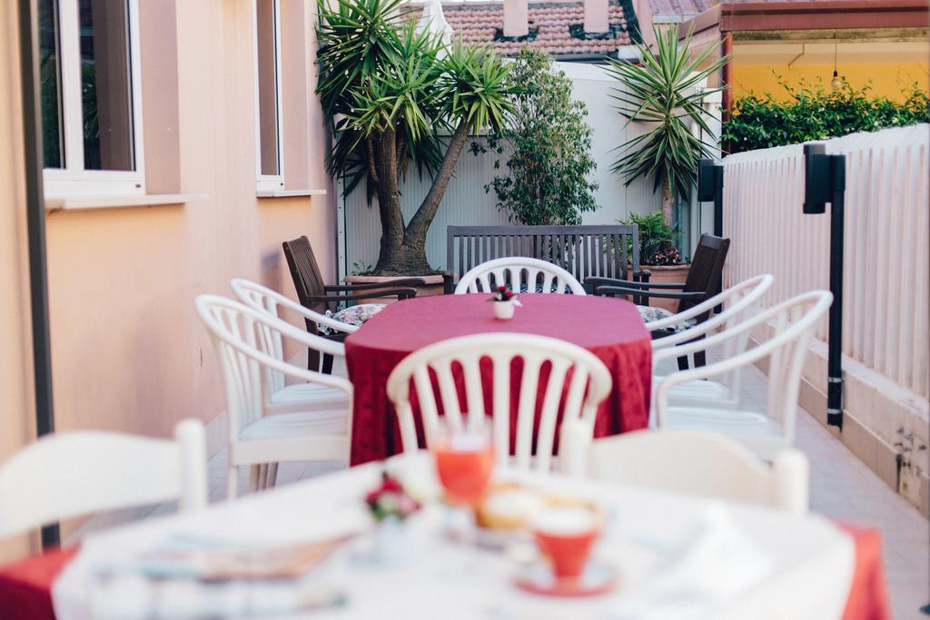 Roma Hotel Pineto Ngoại thất bức ảnh
